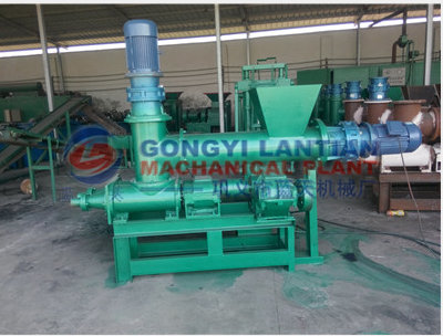 Charcoal extrude machine