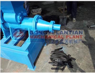 Charcoal extrude machine